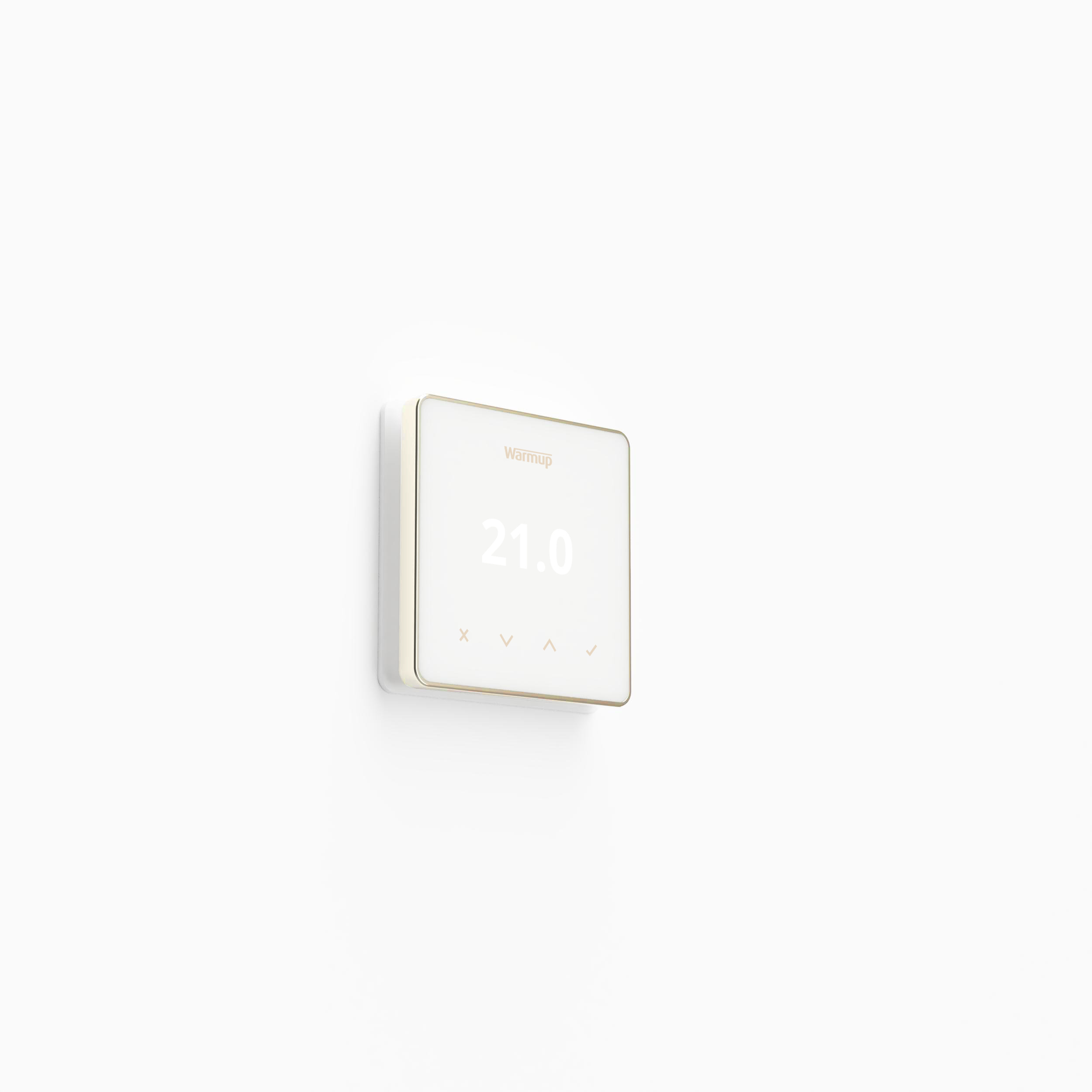 Element wit wifi thermostaat aan de wand